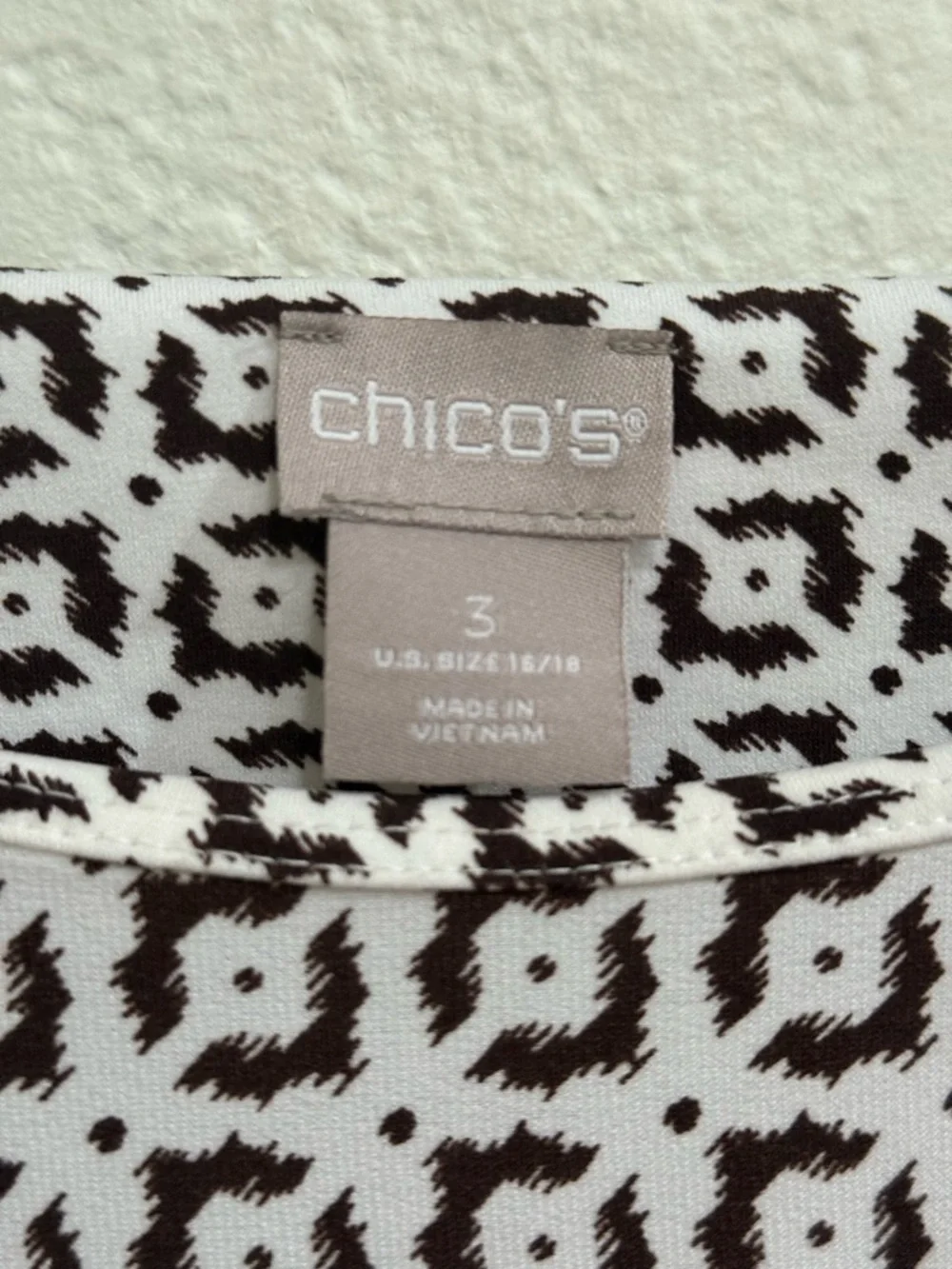 Chico’s Multicolor Stretch Boho Paisley Geometric Medallion Pattern - Picture 9 of 14